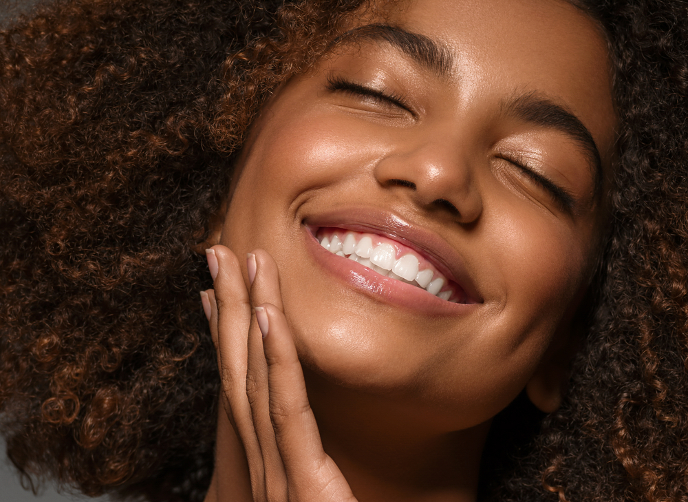 Dr. Mofunanya Microneedling